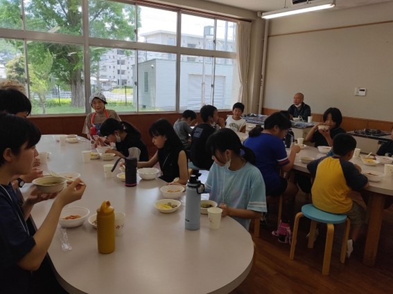 なないろ食堂